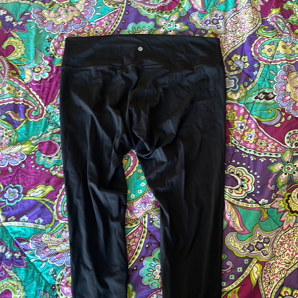 Black ankle length Lululemon. Worn 5 times or less.